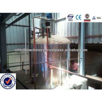 Full-automatic continuous crude oil refinery plant